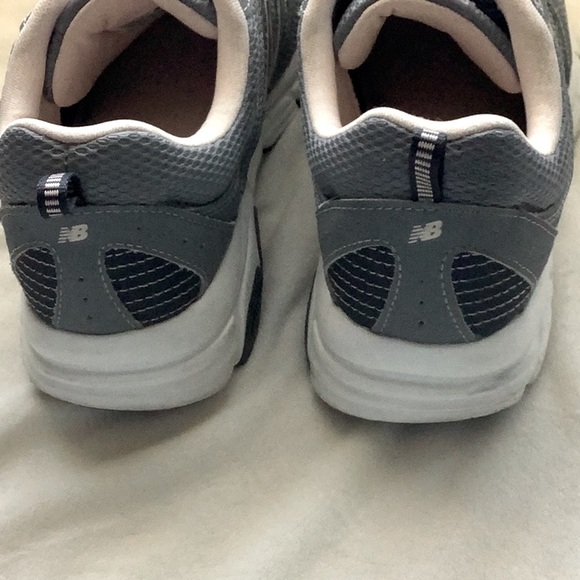 New Balance Women’s Gray/Pink 430 Running Shoes - Picture 4 of 7